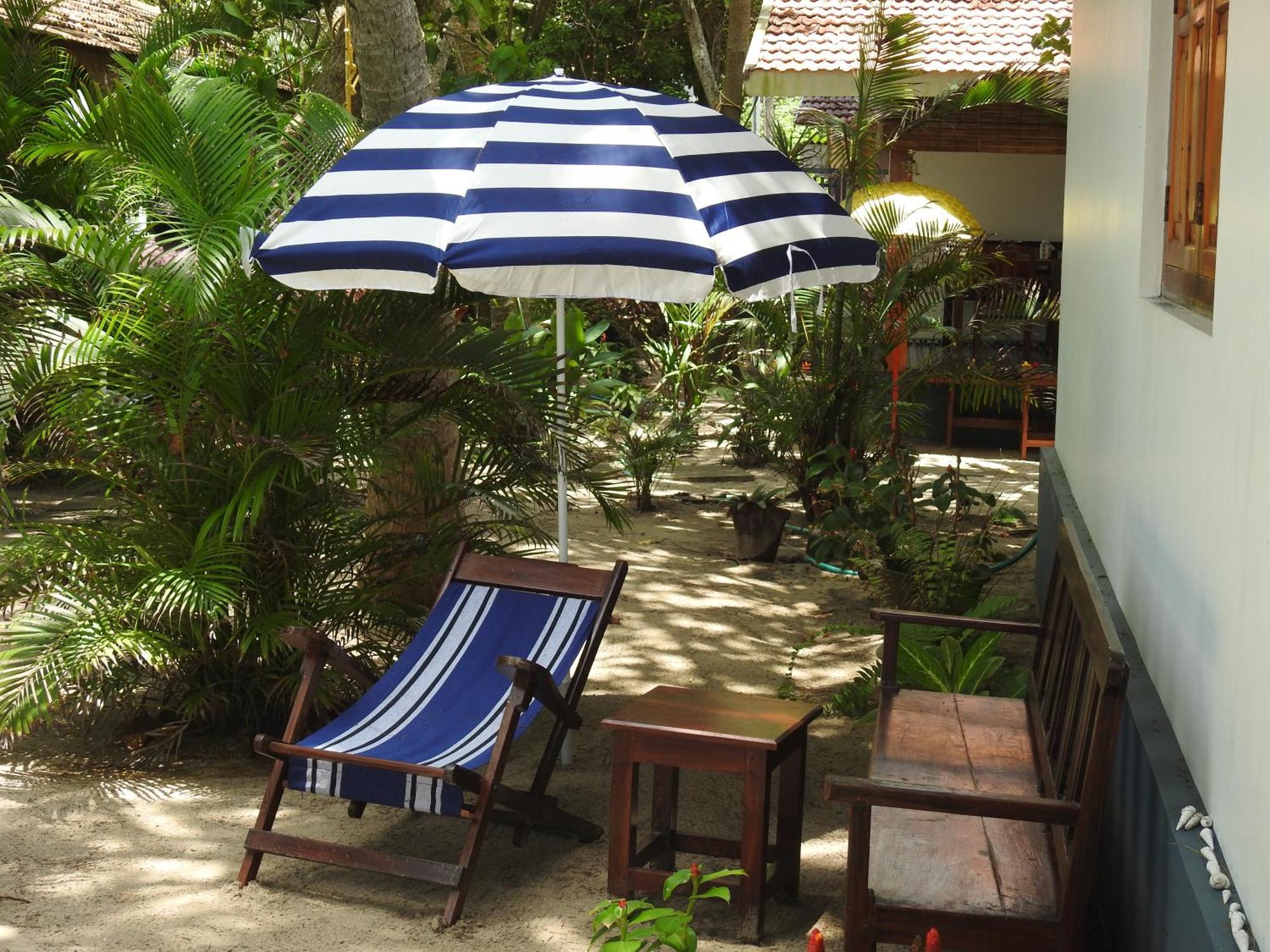 Alleppey Beach Garden Alappuzha Exterior photo